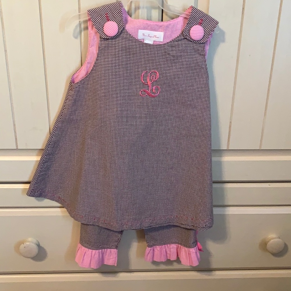 “L” outfit